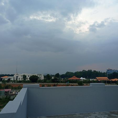 Jai Anjaneya Guesthouse Devanahalli Buitenkant foto